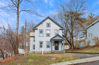 41 Prospect St 1