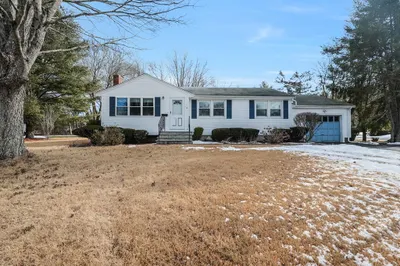 16 Hartwell Drive