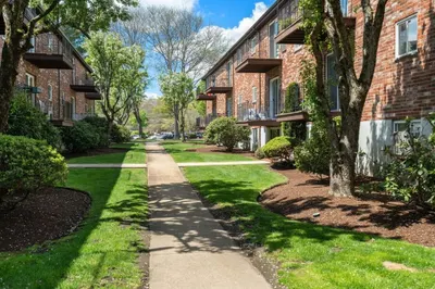 24 Westgate Road #5 1