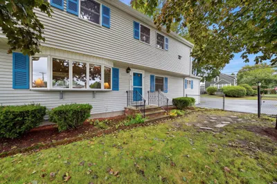 672 Shawsheen St 1