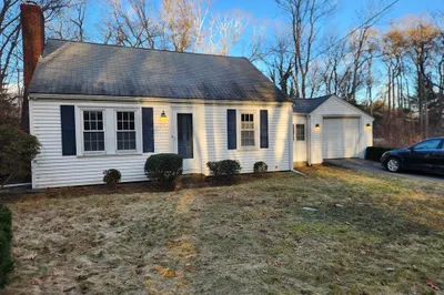 94 Old Oaken Bucket Rd