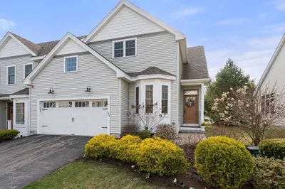 106 Garett Way #106