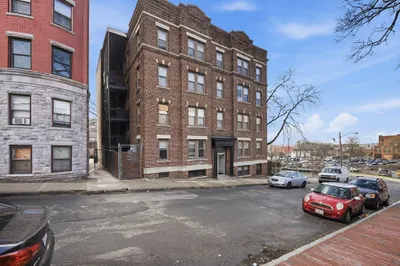 91 E Park St 1