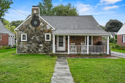 34 Sampson Pkwy 1