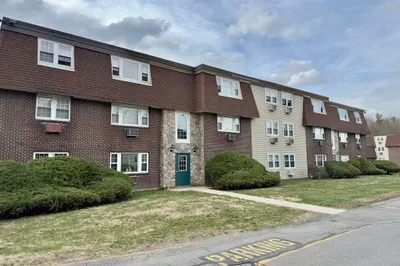 180 Main Street #D84