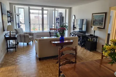 33 Pond Ave #805