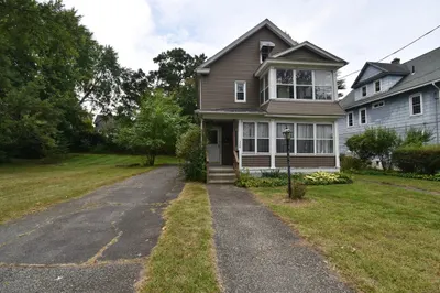 326 East Street 1