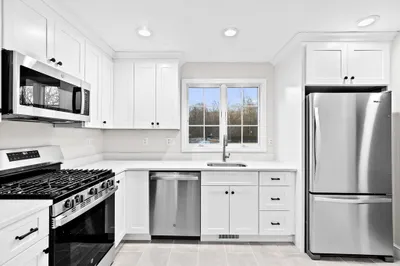 196 Summer St #5