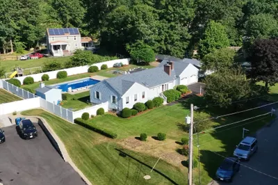 59 Breckenridge Road 1