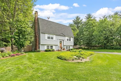 12 Willow Drive 1