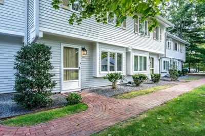 174 Lowell Rd #29 1