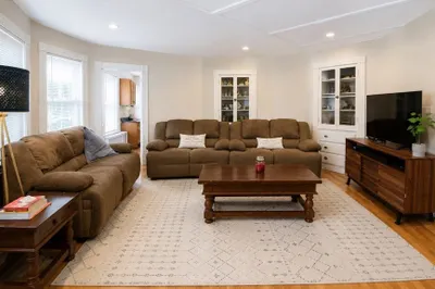 43 Lowell St #1