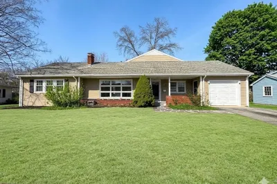 15 Alroy Rd