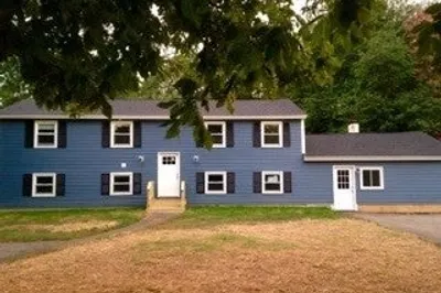 411 Main St #B
