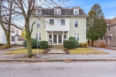 133 Brown St #3