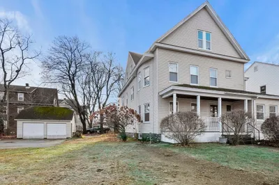 3 Clearview Avenue