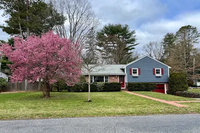 105 Parker Rd 1