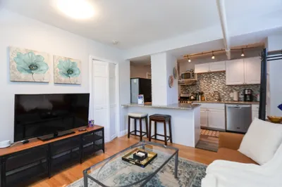 39 Glenville Ave #71B 1
