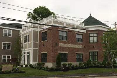 245 Willard Street #3 1