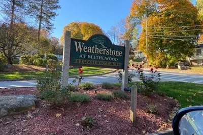 241 Weatherstone Dr #241
