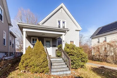 33 Menlo St