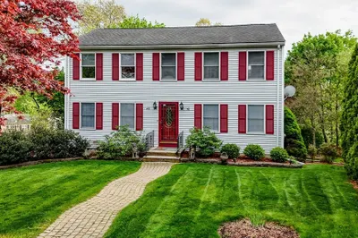 91 Leonard Circle 1