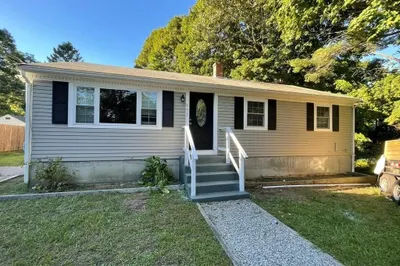 952 Head Of Bay Rd