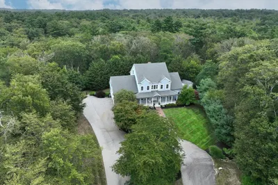 94 Arrowwood Dr