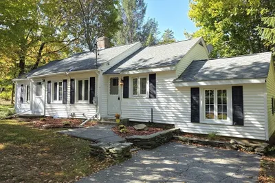 289 Richards Ave