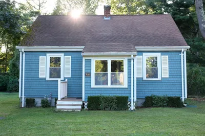 481 Sanford Rd 1