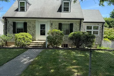 130 Winchester St 1