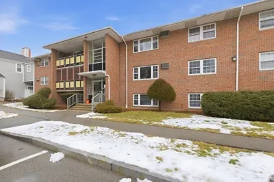 206 Rock Street #M1 1