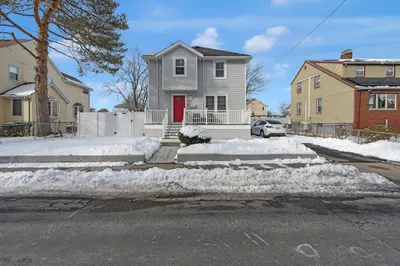 84 Bonner Ave