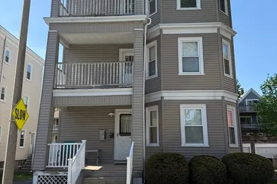 33 Newburg St #3