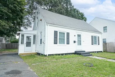 183 Savoy Ave 1