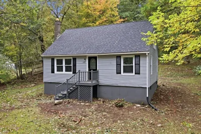 293 Mill St 1