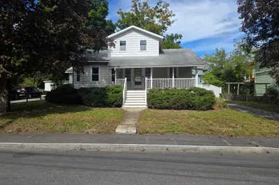 9 Shore St 1