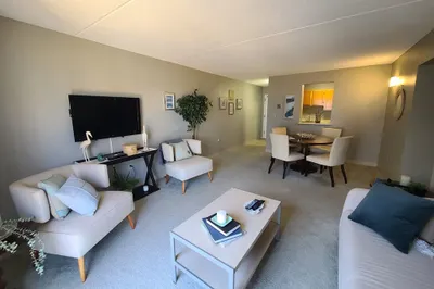 100 Ocean View Drive #401 1