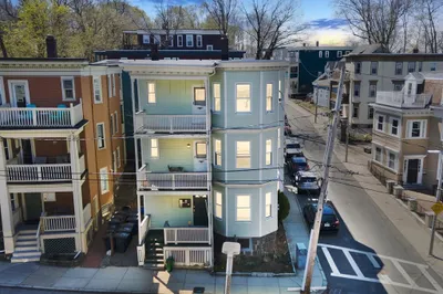 83 Glen Rd #2