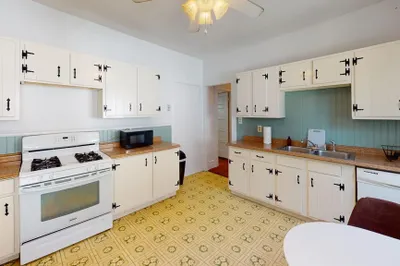 30 Roseclair St #2