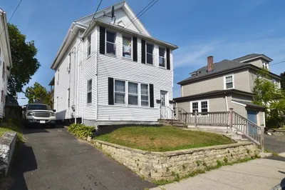 109 Waldo St