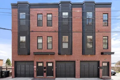 174 Fisher Ave 1