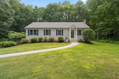 352 Town Farm Rd 1