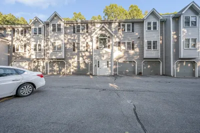124 Tennis Plaza Rd #56 1