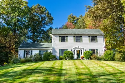 1 Brookside Cir 1