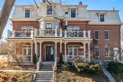 101 Summit Ave #C