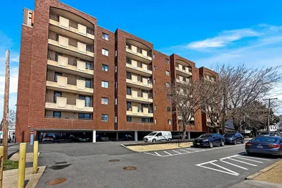 39 Parlin St #304