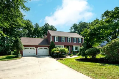 263 Edgewater Drive 1