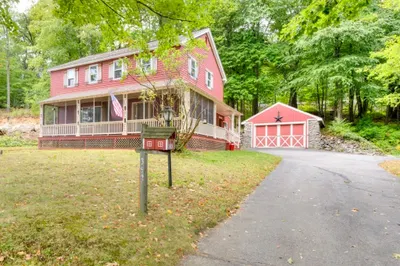 352 Lake Ave 1