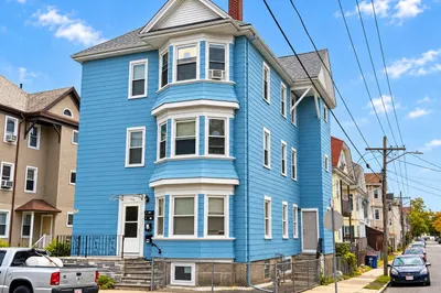 106 Richmond St 1